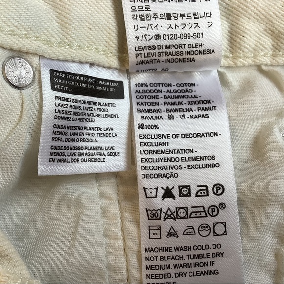 Levi’s 501 shorts. Off white/butterflies  29 W  100% cotton - Picture 8 of 10